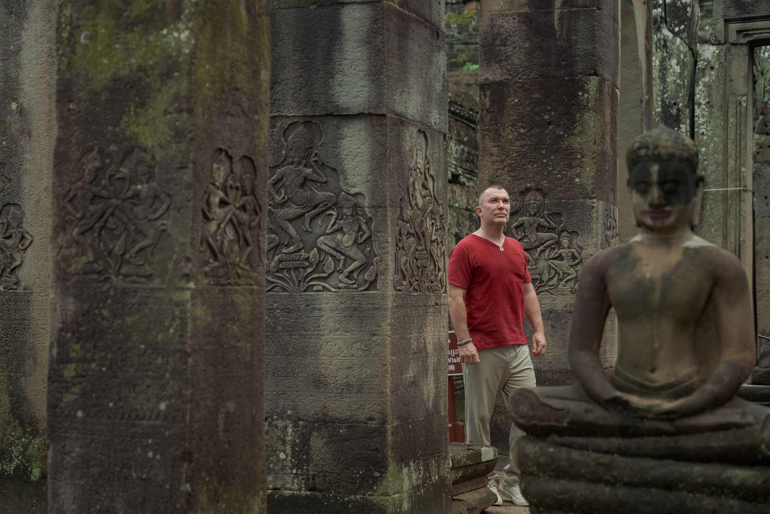 Photoshoot at Bayon captured by Siem Reap Photographer