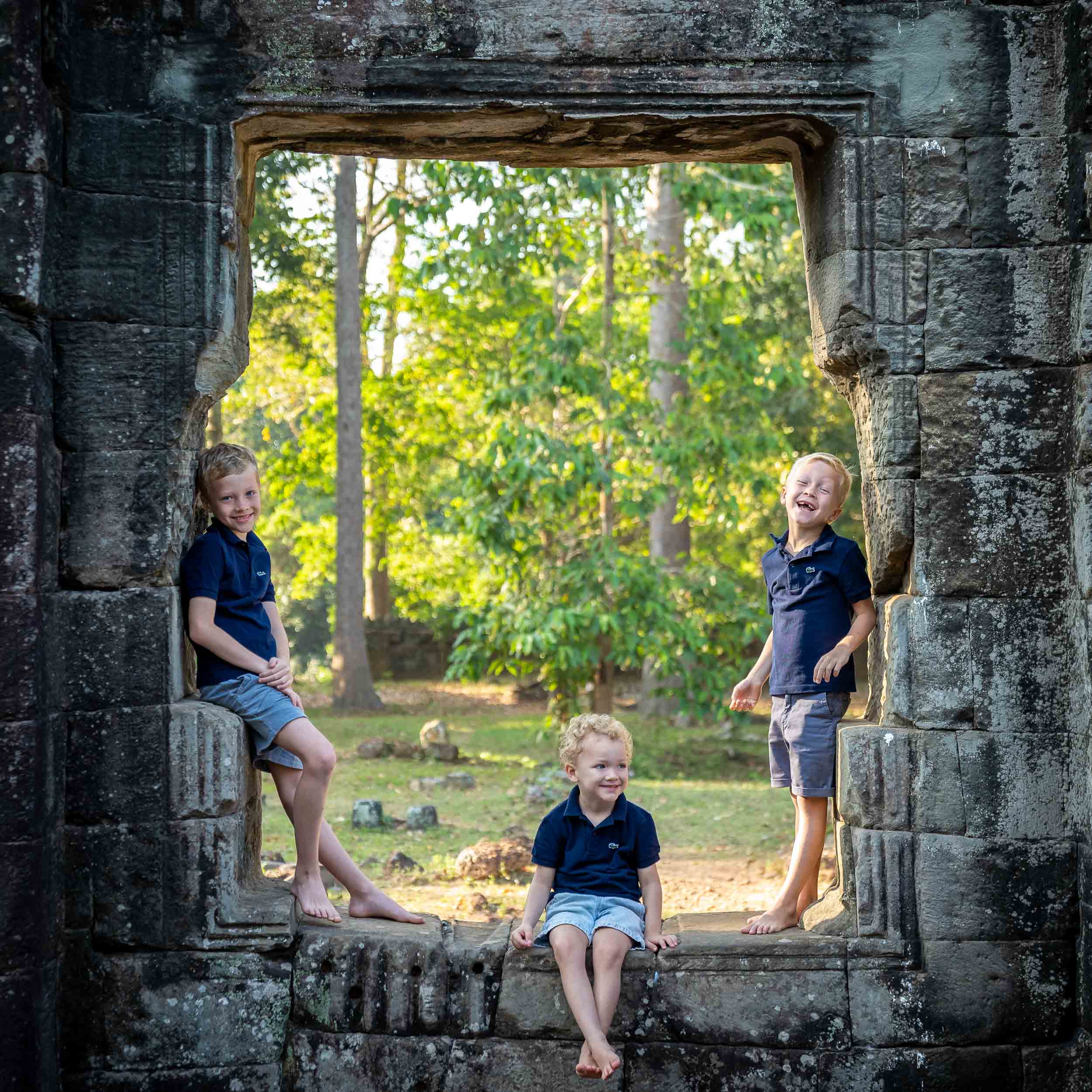Family Photoshoot with Siem Reap Photographer in Angkor