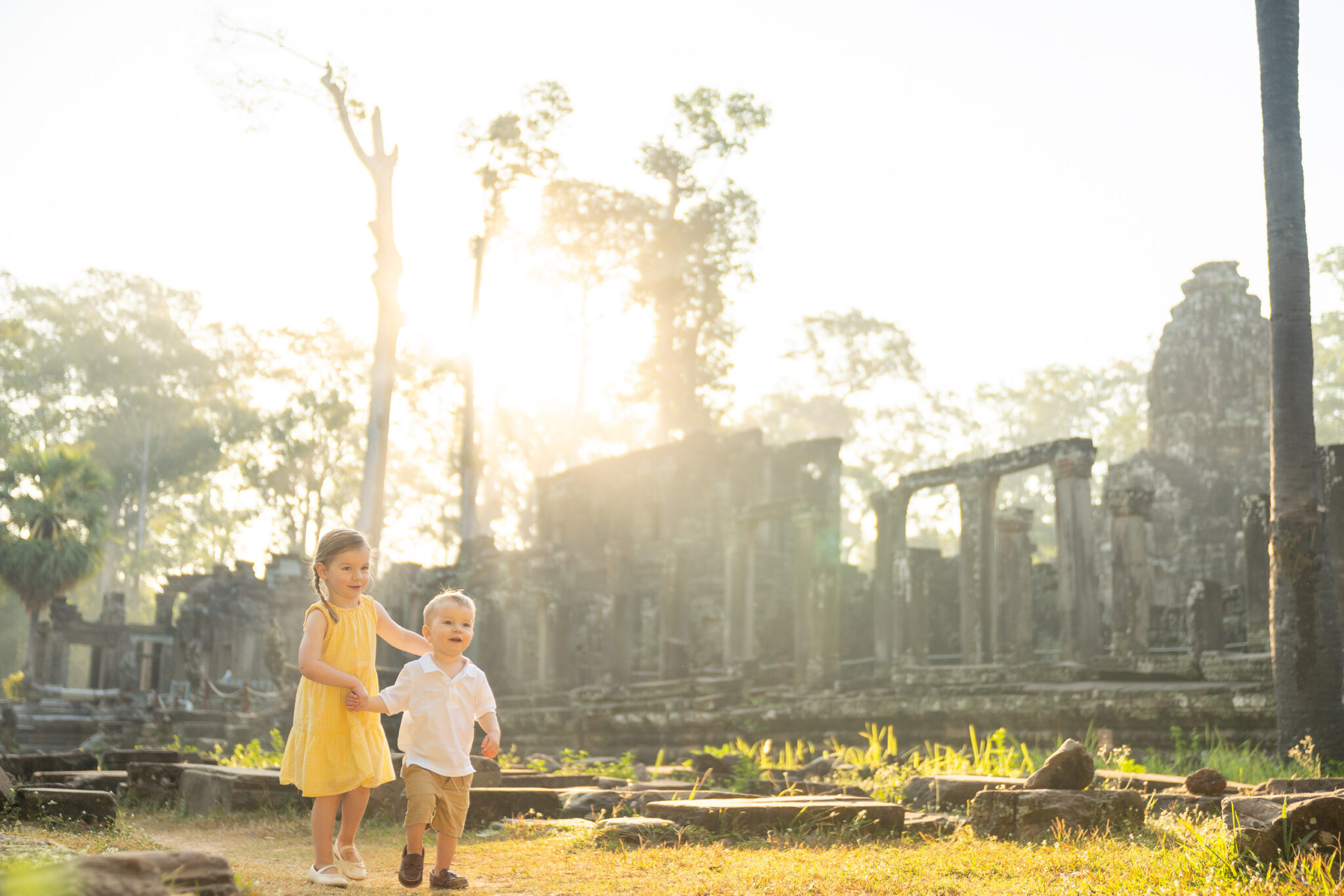 Family photography at Bayon Temple