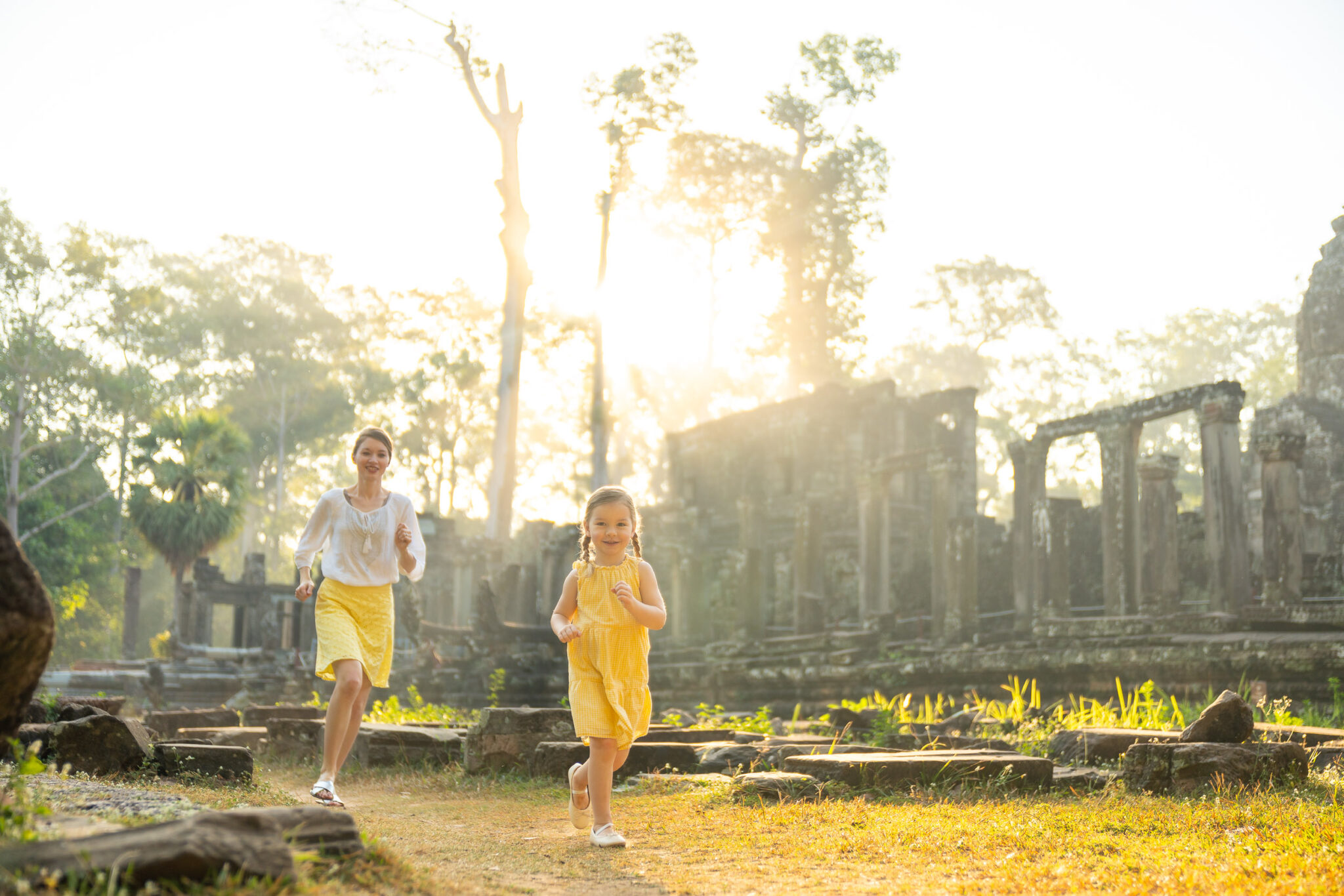 Family photography at Bayon Temple