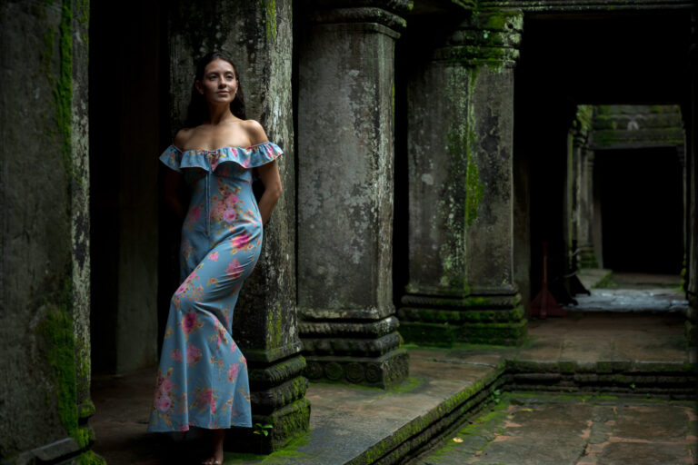 lady at ta prohm temple on a photoshoot with siem reap photographer