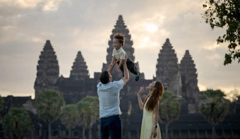 Angkor Wat Family Photoshoot with Siem Reap Photographer