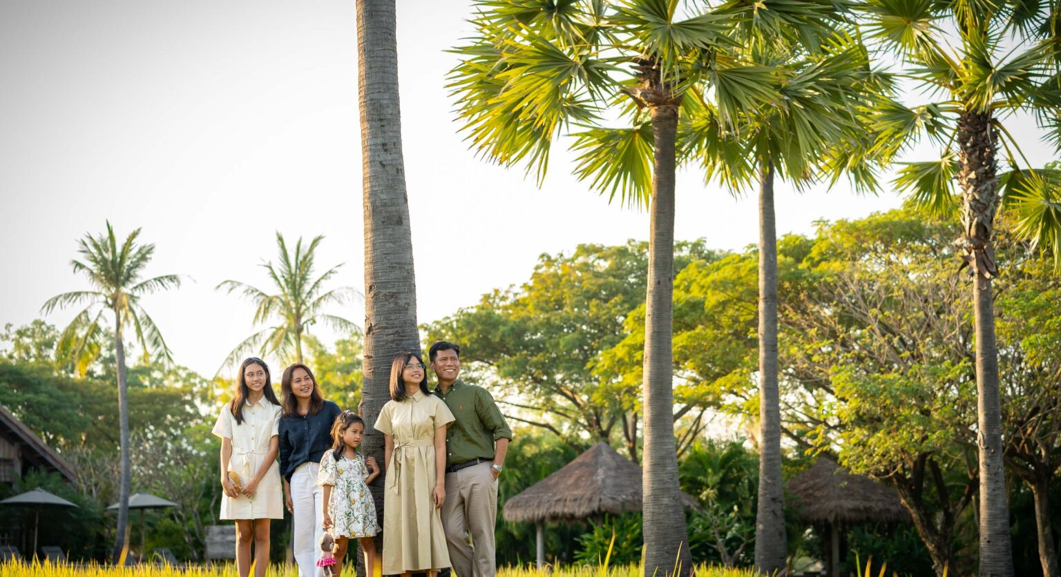 family photoshoot at Phum Baitang Hotel, Siem Reap