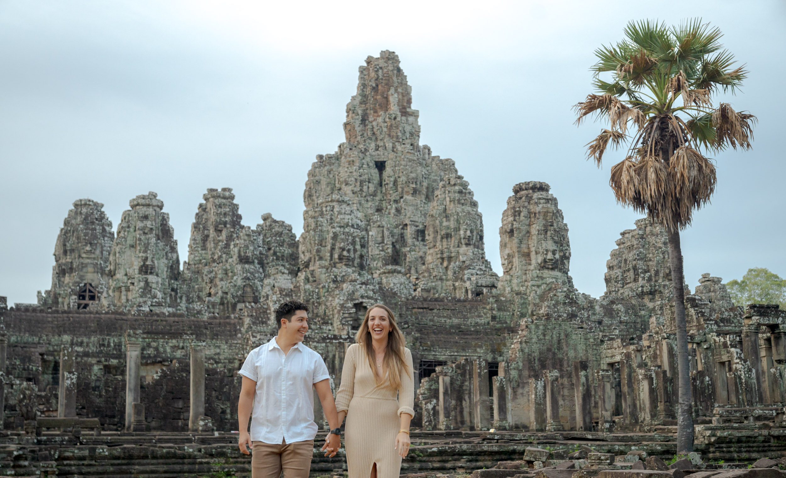 Bayon proposal photoshoot in Angkor by siem reap photographer