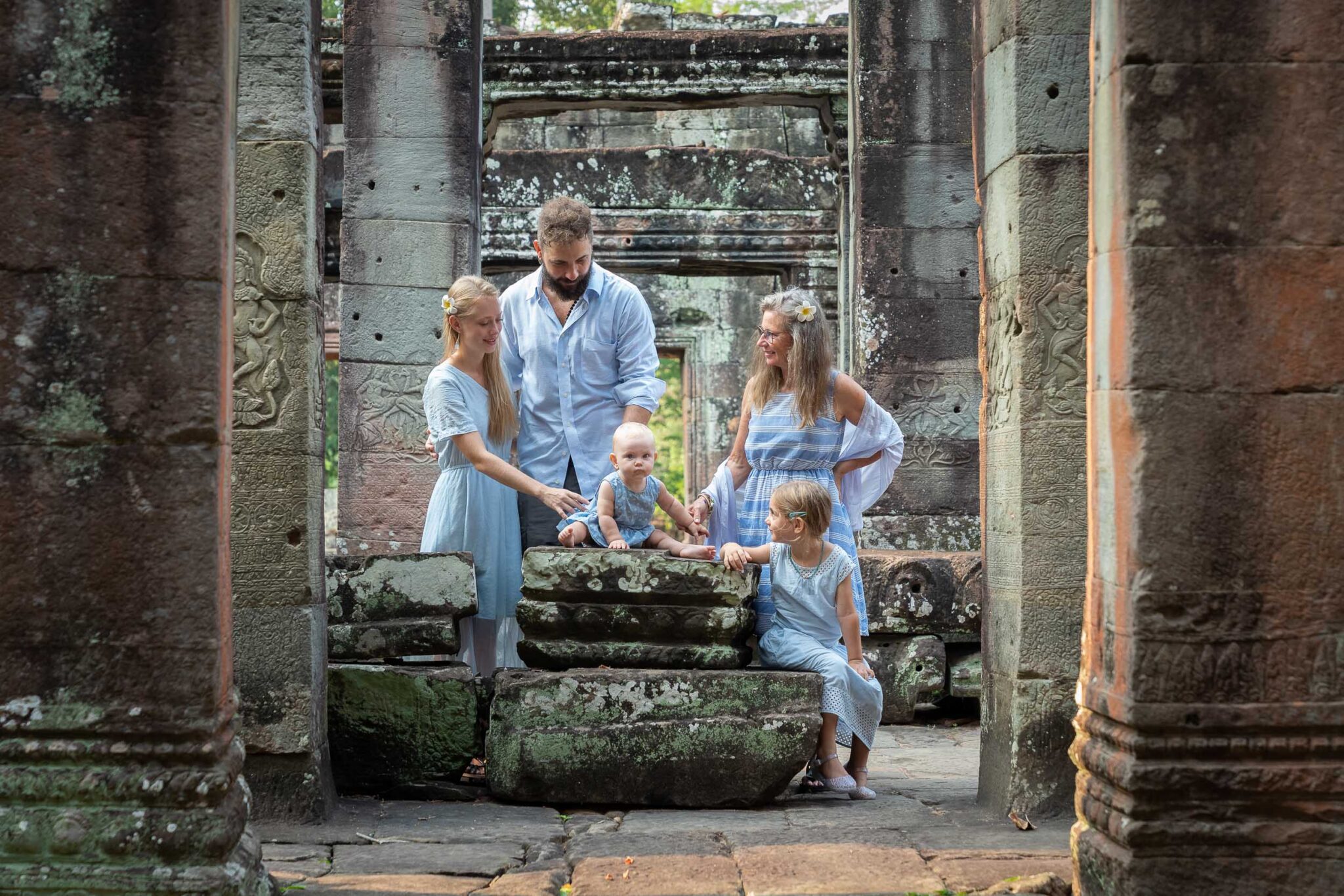 family on a photoshoot at beantey kdei