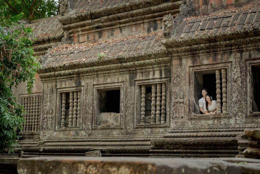 couple in Angkor Wat temple