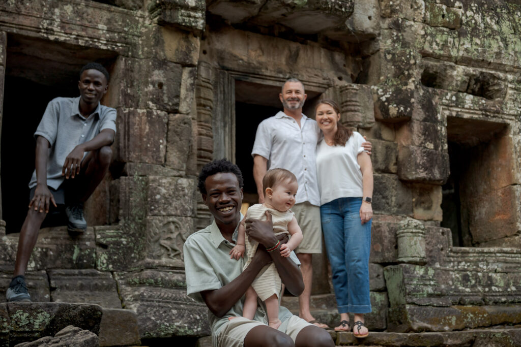 family photoshoot in angkor