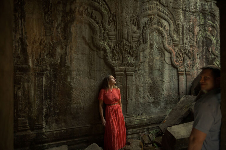 ta prohm temple photoshoot siem reap photographer jungle ruins